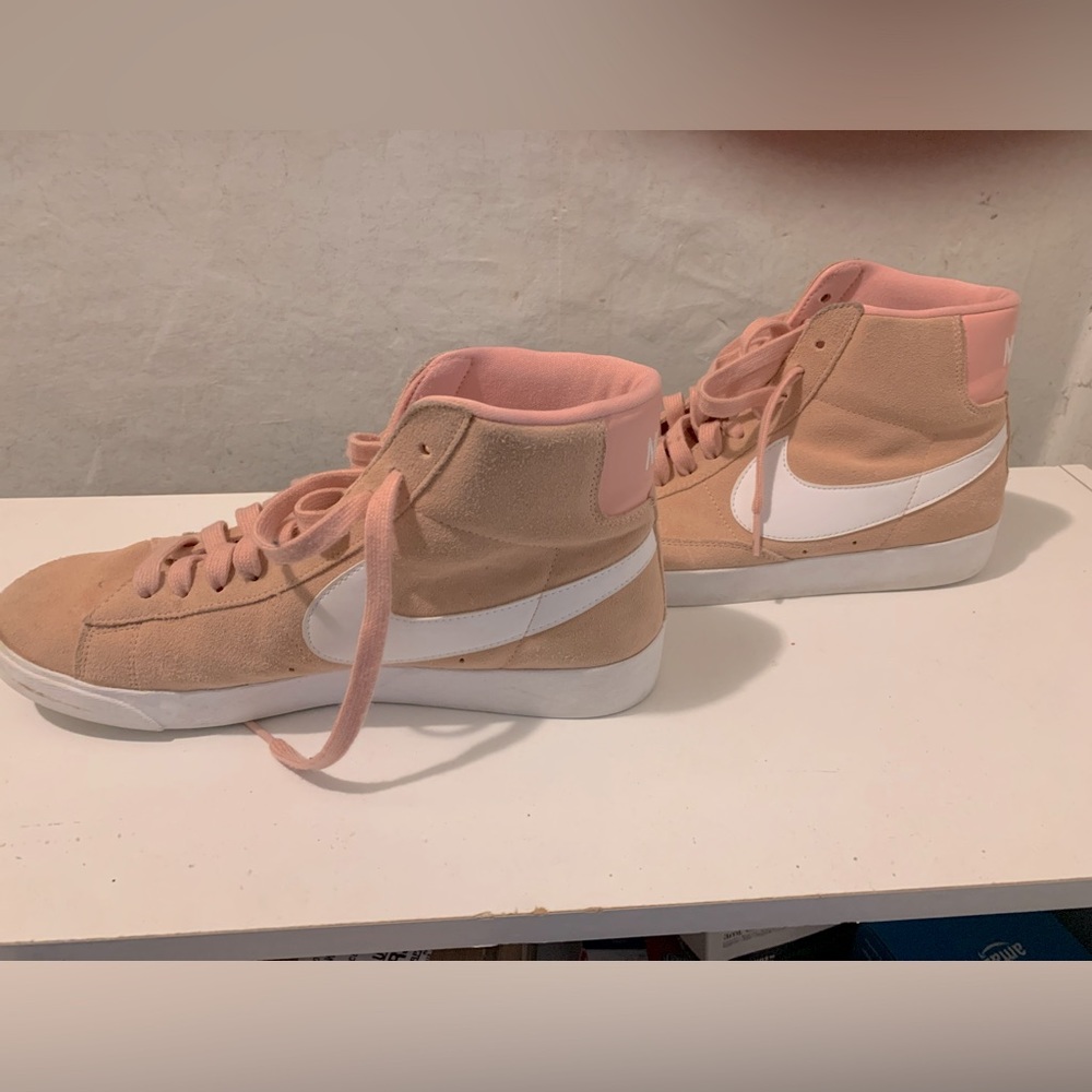Wmns Blazer Mid Vintage Suede 'Coral Stardust' - 10